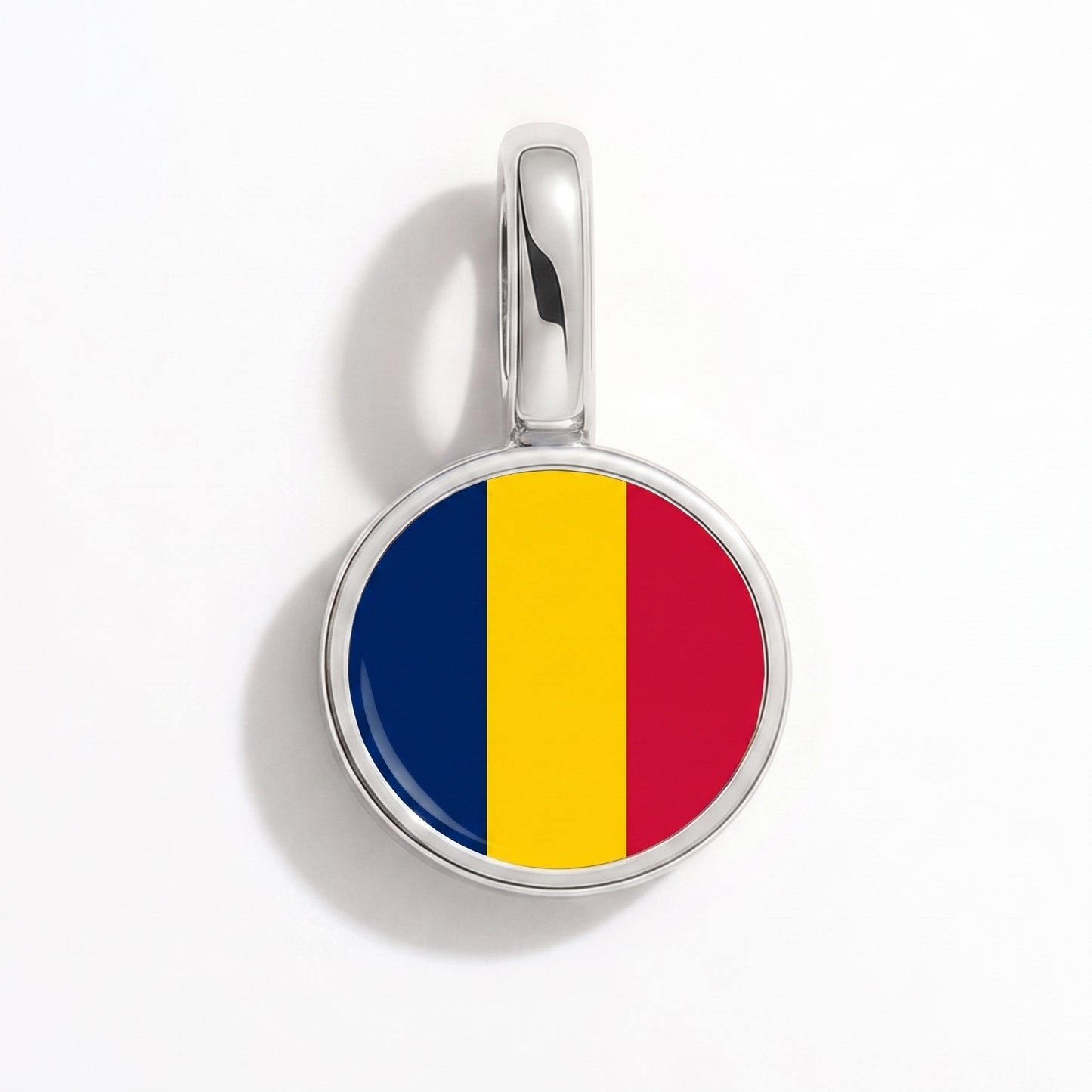 Flag charm Chad – round silver