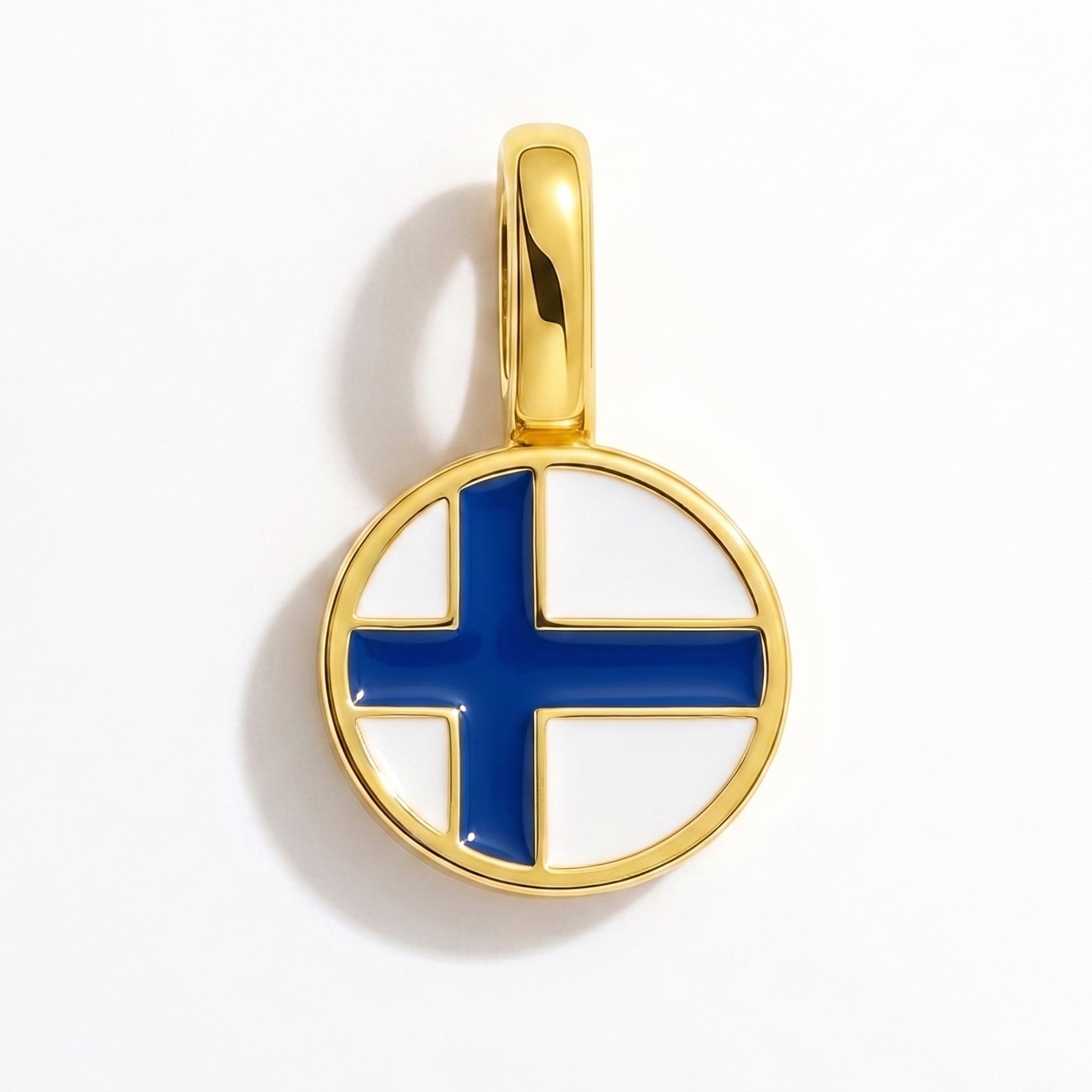 Flag charm Finland – round gold