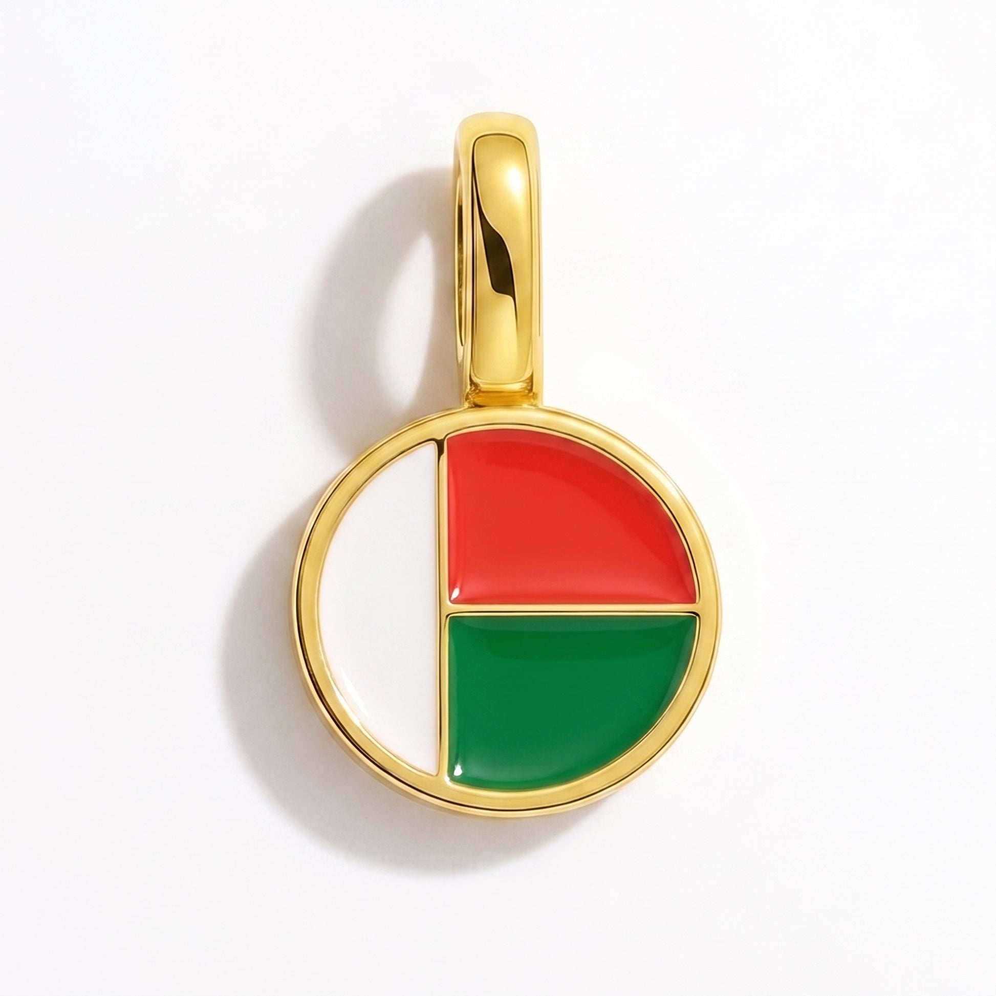 Flag charm Madagascar – round gold