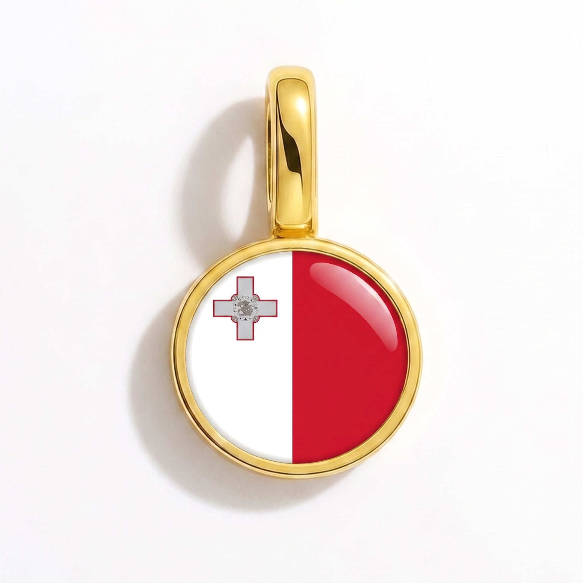 Flag charm Malta – round gold