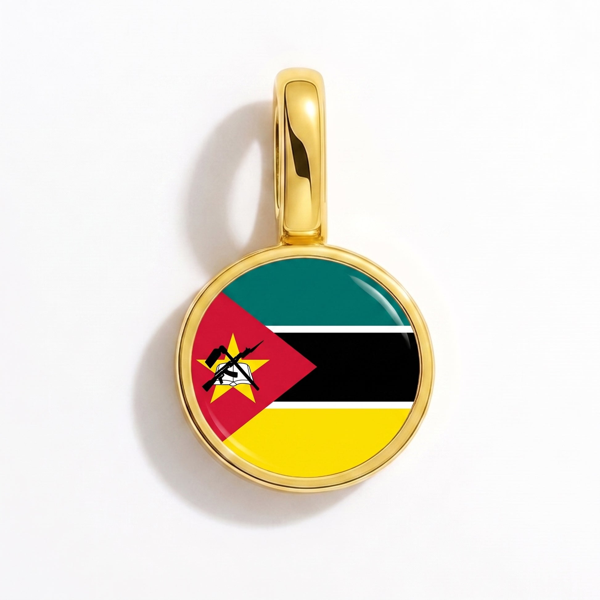 Flag charm Mozambique – round gold