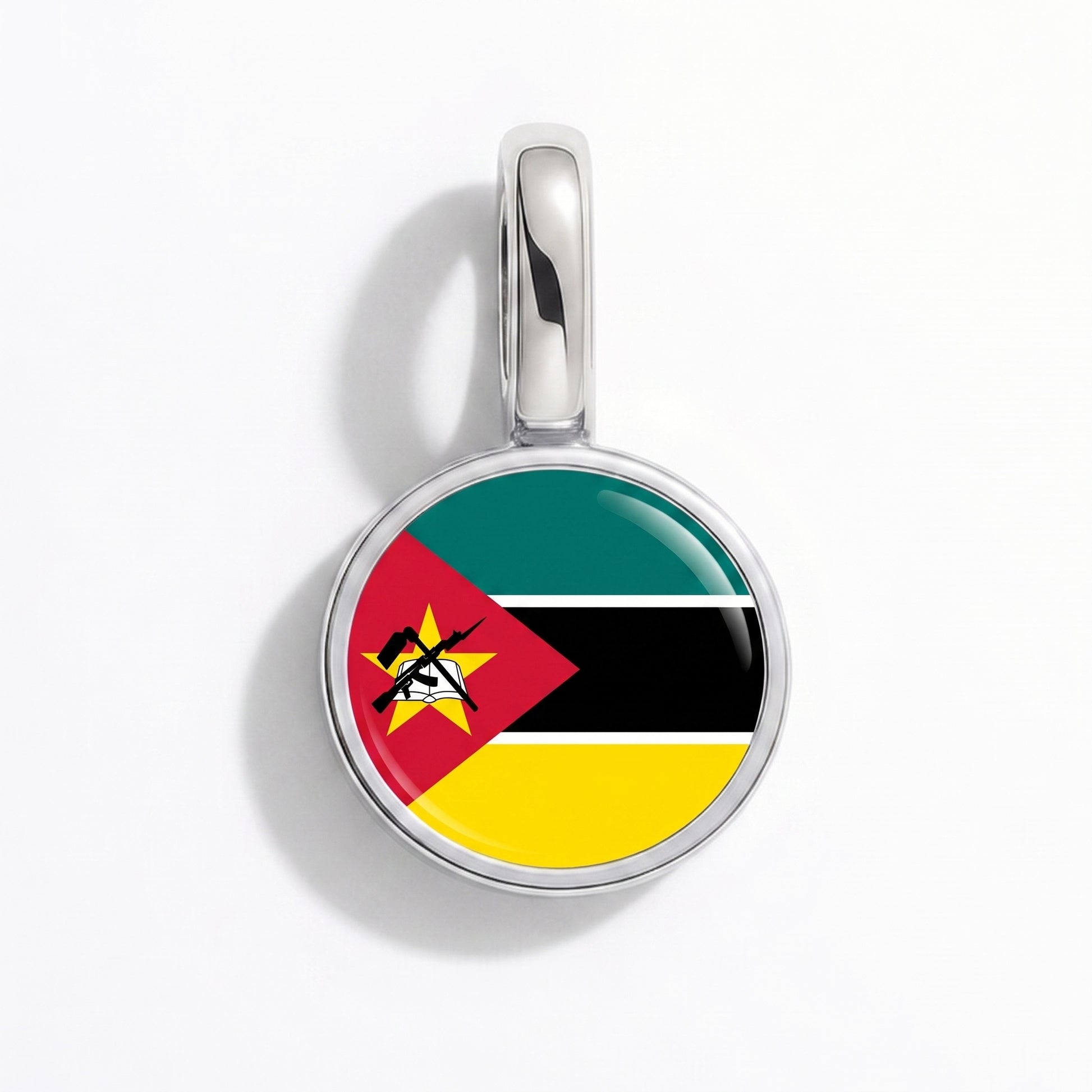 Flag charm Mozambique – round silver