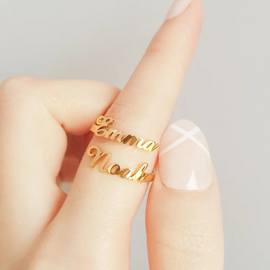Custom ring with 2 names for couples/best friends