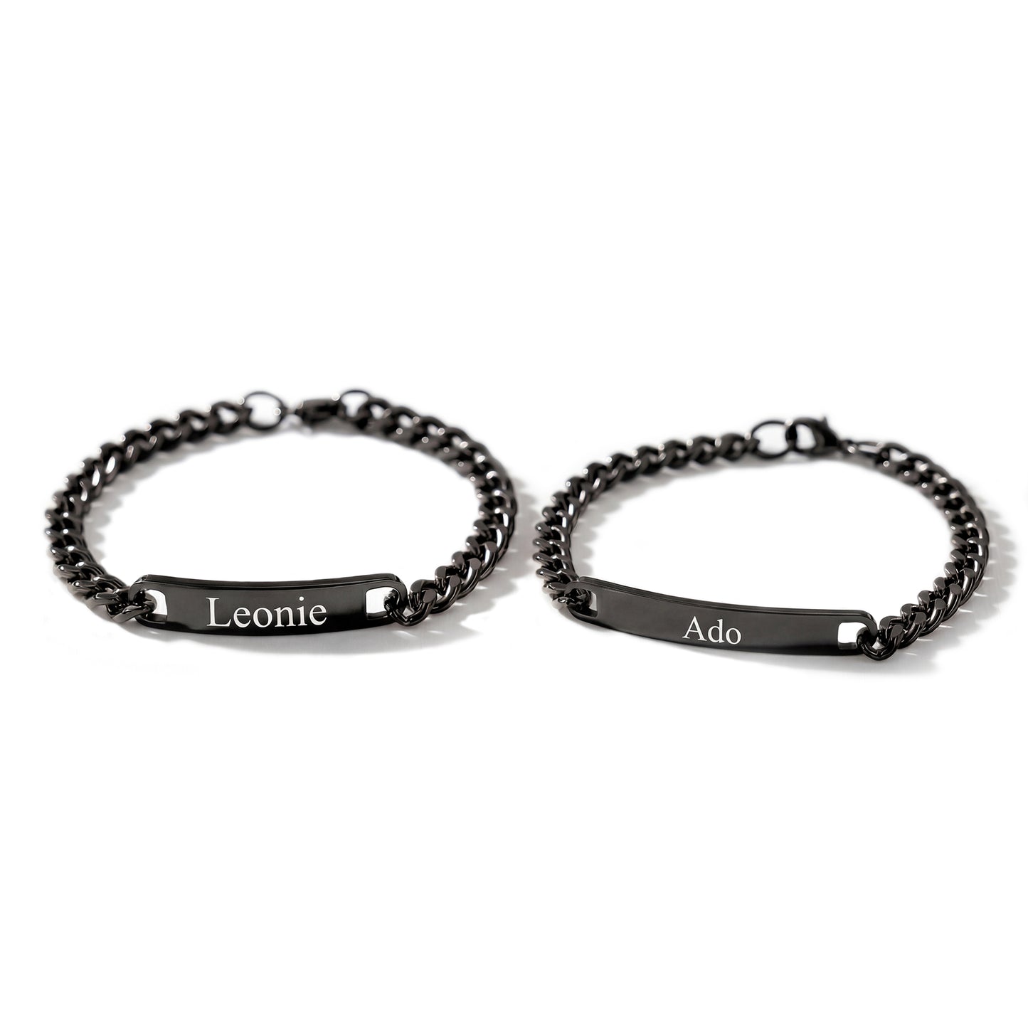 Partner bracelets with engraving