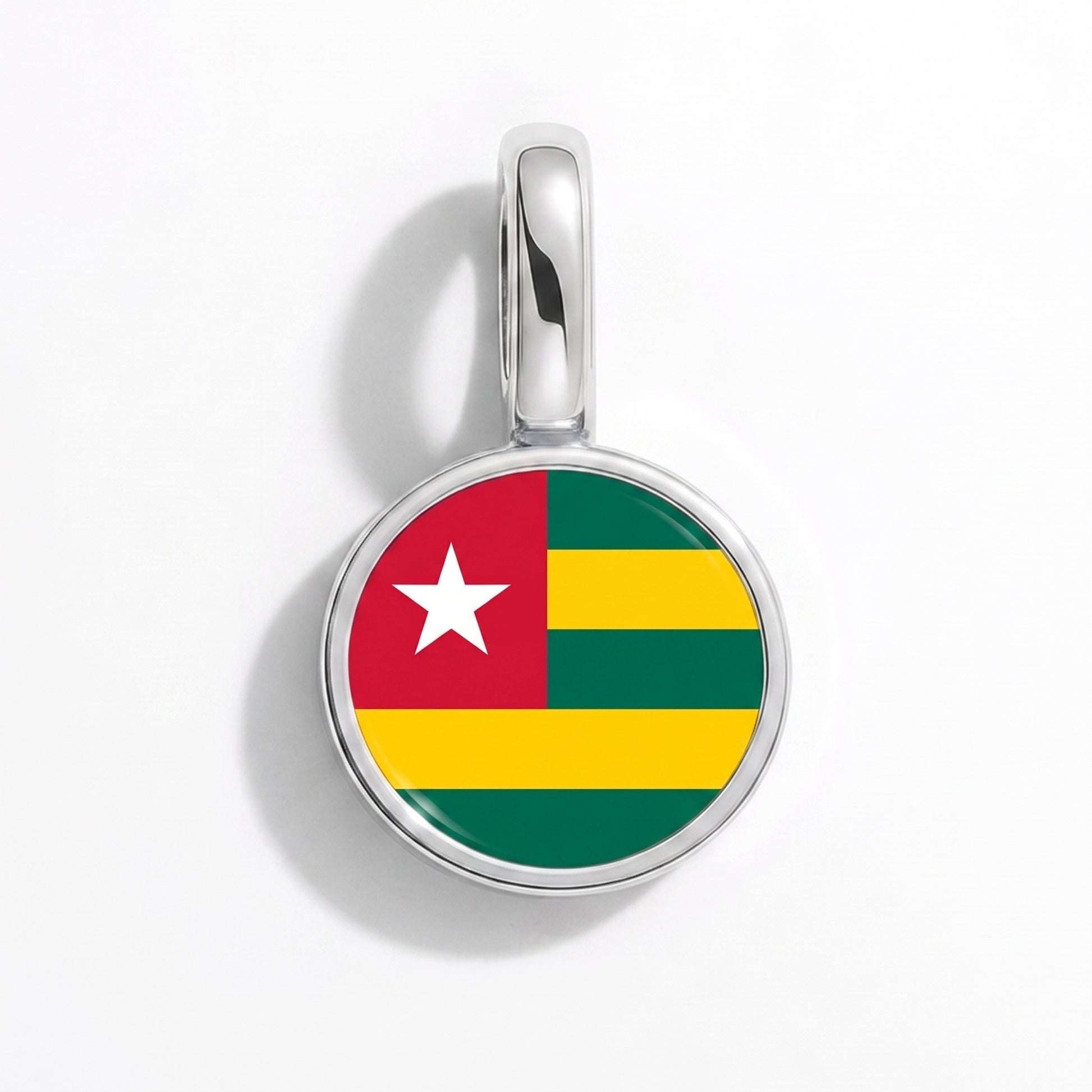 Flag charm Togo – round silver